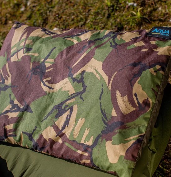 Aqua Camo Pillow Cover - Slaapzak van Merkloos