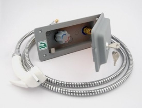 Buitendouche aansluiting warm/koud incl.slang en douchekop (LICHTGRIJS) van Misty Garden