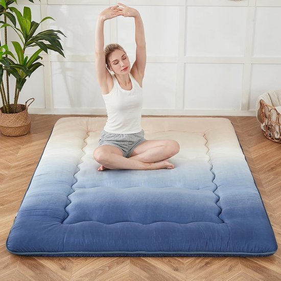 Comfortabel Japans Vloermatras (Futon) - Dik, Opvouwbaar en Draagbaar - Geschikt als Logeer- of Campingmatras - Queen Formaat van Merkloos