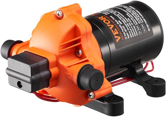 D&A Drinkwaterpomp - Membraanpomp - Drinkwater pomp - Maximaal 6.8 liter per minuut - 3 Kamer systeem - 60 Watt - 12 Volt van Merkloos