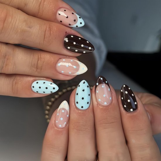 Dot Pers Op Nagels Amandelvorm Franse Kunstnagels Met Witte En Zwarte Stippen, Middelgrote Nepnagels Met Volledige Bedekking Om Op Te Plakken Voor Dames