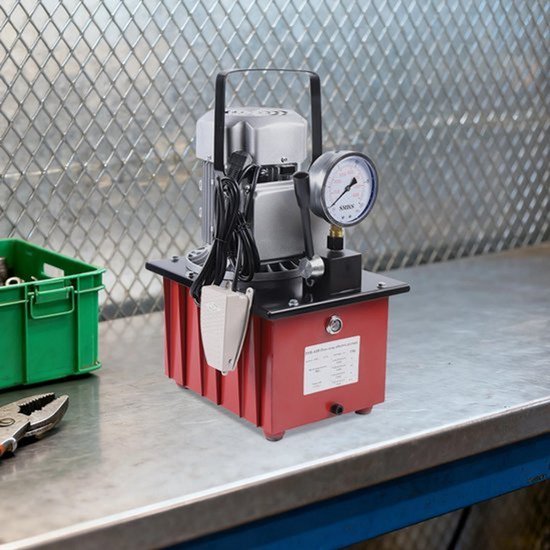 Elektrische Waterpomp 7L - 750W Vermogen - 220V Spanning - Hydraulische Pomp - Handmatige Klep - Industrieel Gebruik