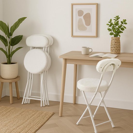 Folding Chair with Backrest and Footrest 45x30x75 cm – White Faux Fur Comfortable Guest Chair, Camping Chair, Extra Seating, Space-Saving, Portable – Laura