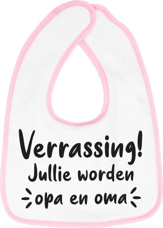 Hospitrix Slabbetje met tekst " Verrassing! Jullie worden opa en oma" Roze - Cadeau Zwangerschap - Baby Kwijldoek - Kwijllap - Morslap - Bavette - Bekendmaking - Aankondiging - Aanstaande Moeder - Moederdag van Hospitrix