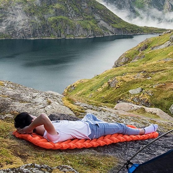 Inflatable Sleeping Mats for Outdoor Camping and Hiking - Portable Folding Single Air Mattress (NAVY) van Merkloos