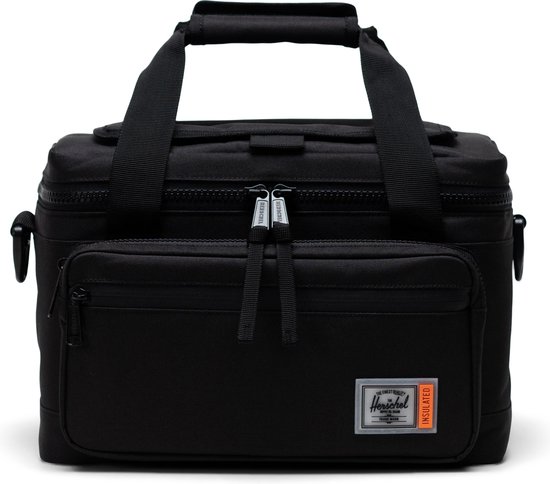 Insulated | Pop Quiz Cooler 12 Pack - Black / Koeltas - 100% gerecycleerd materiaal / lekvrij, geschikt voor 12 blikjes, voorvak met flessenopener, easy-access velcro opening / Beperkte Levenslange Garantie / Zwart van Herschel
