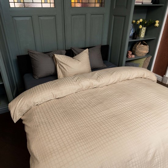 Kayori Kora Dekbedovertrek Katoensatijn - 140x200-220 + 1 sloop - Eenpersoons - Hotelkwaliteit - Taupe van Merkloos