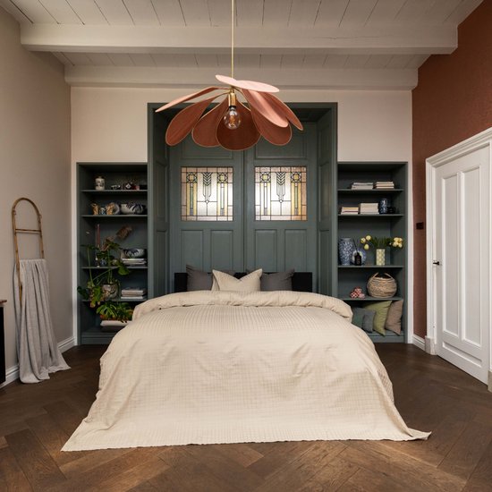 Kayori Kora Dekbedovertrek Katoensatijn - 200x200-220 + 2 slopen - Tweepersoons - Hotelkwaliteit - Taupe van Merkloos