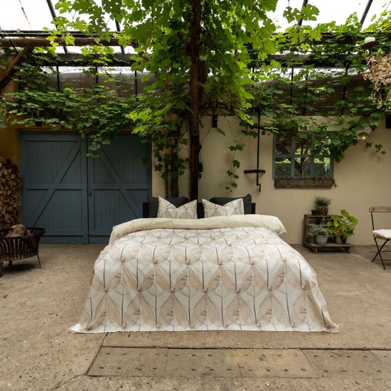 Kayori Kushi Dekbedovertrek Katoensatijn - 240x200-220 + 2 slopen - Lits-jumeaux - Zacht, Ademend & Vochtregulerend - Offwhite van Merkloos