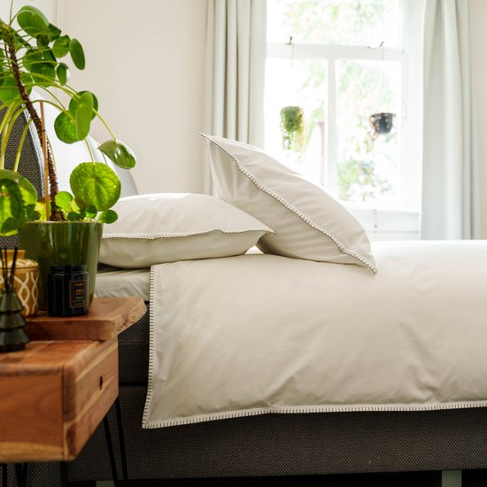 Kayori Niki Dekbedovertrek Katoenperkal - 200x200-220 + 2 slopen - Tweepersoons - Egyptisch Perkal 300TC - Wit van Merkloos