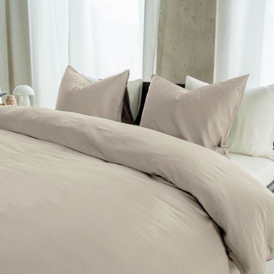 Kayori Saya Dekbedovertrek Katoensatijn - 240x200-220 +2 slopen - Lits-jumeaux - Biologisch Katoen - Beige van Merkloos