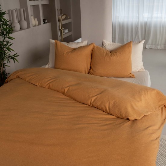 Kayori Showa Dekbedovertrek Flanel - 200x200-220 + 2 slopen - Tweepersoons - Goud van Kayori
