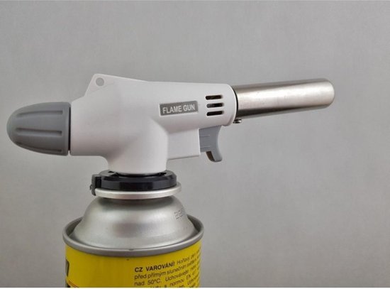 Keuken gasbrander + 2 gasflessen - Flame gun op butaan fles - Vlees braden op gas - Sous vide - Creme Brulee Brander op gasfles van Skillz.