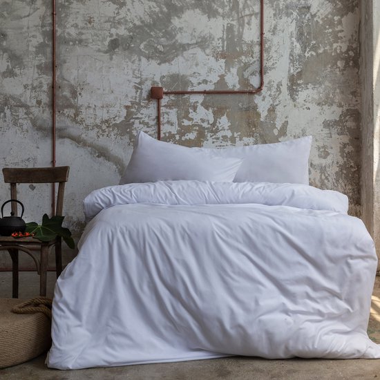 Komfortec Premium Dekbedovertrek 240x220 cm + 2x Kussensloop 40x80 cm - 100% Microvezel - 90 g/m² - 3-Delige Superzachte Beddengoedset - met Rits - Wit van Komfortec