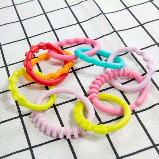 Loops - Gekleurde Schakelringen baby loopy - Kinderwagen accessoires - activity gym playgym links - babygym - 12 stuks schakel ringen - activiteitenboog accessoires- activity play activiteiten van Merkloos