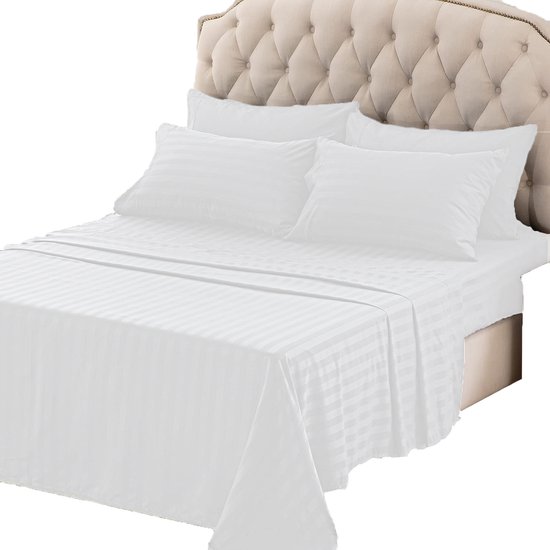 Luxe Beddengoed - Matrasbeschermer + Hoeslaken + 2x Kussensloop - King Size 180x200 - Complete 4 Delige Set - Gecertificeerd Microvezel - 180 x 200 Hoeslakens - Dekbed Overtrek - Wit van Merkloos