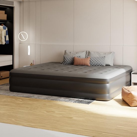 Luxe Zelfopblaasbaar Luchtbed met Pomp 200x160 cm - Snel Klaar Gastenbed van Merkloos