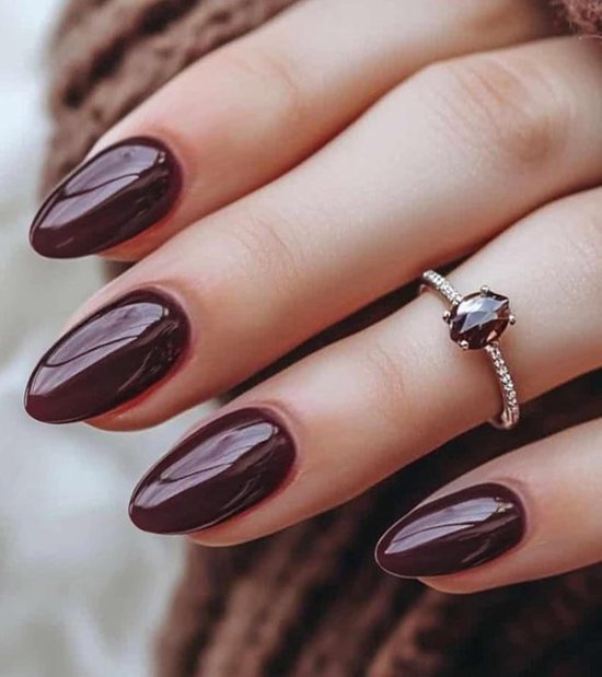 On Nagels, 30 Stuks Set & Extra Korte Kunstnagels - Korte Opplakvariant in Bordeaux, Glanzend Herbruikbaar voor Vrouwen