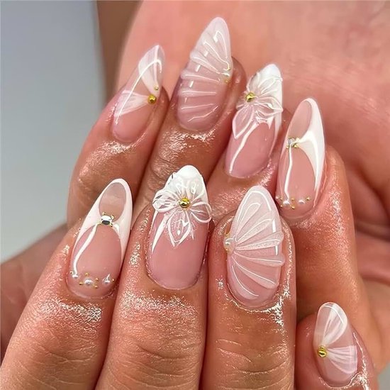 On Nails Kort, Amandelvormig Wit French 3D Bloemen Floral Shell Streep Parel Design Amandel Y2k Fake Nails met Jelly Gel, White Tips Bloemen Zomer INS Sweet Kunstmatige Vingernagels
