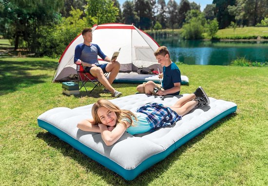 Opblaasbaar kampeermatras van Quechua