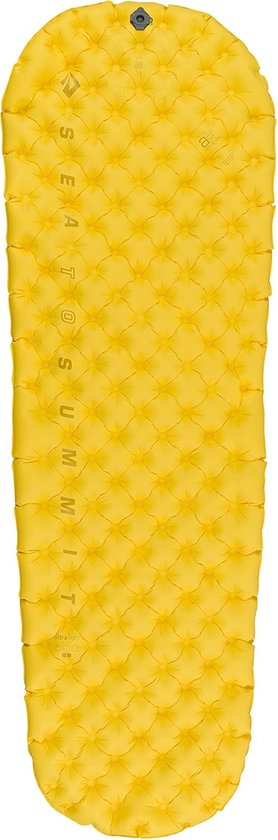 Opblaasbare mat - Slaapmat - Kamperen buiten - Compact design - Klein formaat - Geel