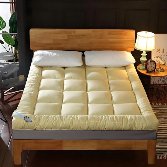 Opvouwbaar Matras - Zacht Slaapmat - Comfortabel Slapen - Huidvriendelijke Stof - 150 x 200 cm - Geel