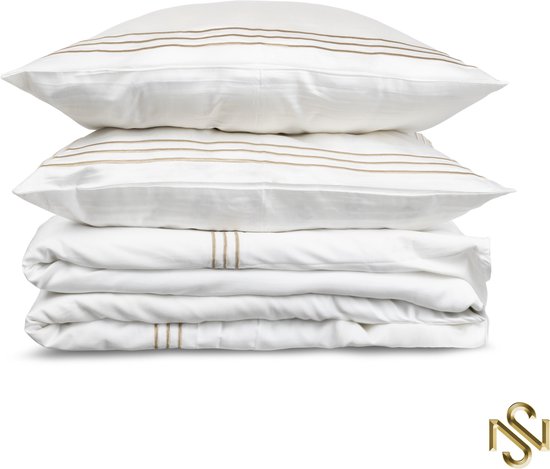 Sannaila-Cleo-Luxe dekbedovertrek-Hoogwaardig Egyptisch katoen satijn- Wit- Geborduurde gouden bies-240x220 cm van Merkloos
