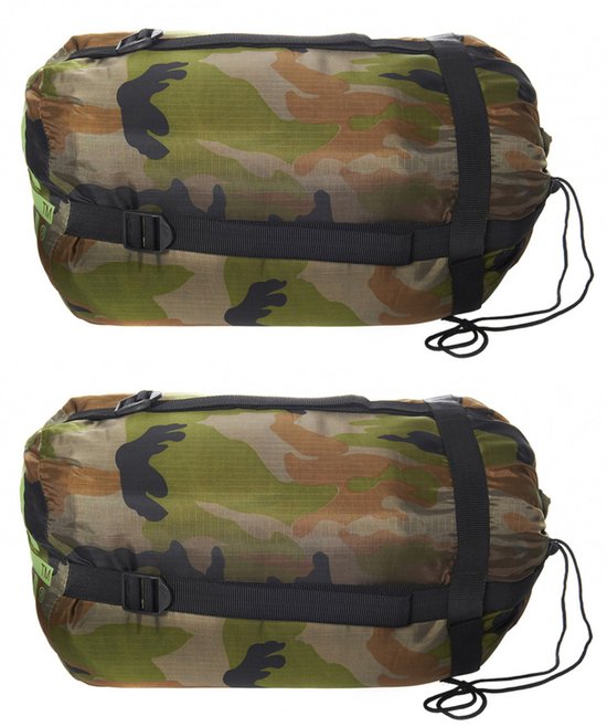 Set van 2x stuks warme 1 persoons mummie slaapzakken met camouflage/leger print 230 x 80 cm - Kamperen en outdoor artikelen - Mummieslaapzakken van Merkloos
