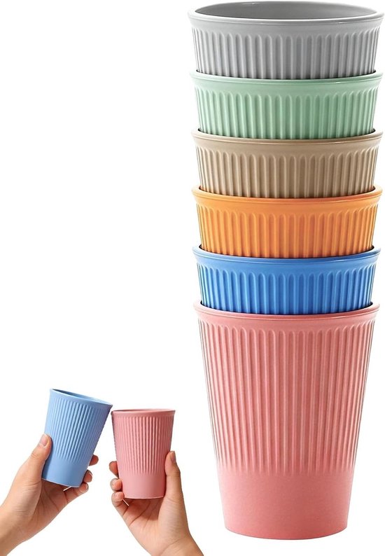Set van 6 herbruikbare koffiebekers van 350 ml, kleurrijke plastic bekers voor feesten, gezinnen en campingactiviteiten.