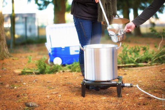 SnelShoppen - CAO Camping 78 Universele Gas Slang voor Butaan en Propaan met 2 Slangklemmen - Ideaal voor Kamperen, BBQ, en Tuinfeesten