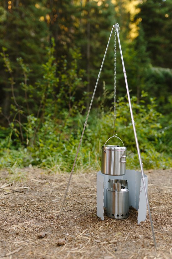 Solo Stove-driepoot | Campingaccessoire, verstelbare hangketting, perfect voor de draagbare Titan en Campfire, backpacken, kampeermateriaal, aluminium, gemonteerd max. 109 cm hoog, 538 g