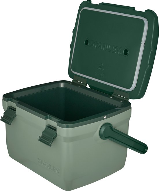 Stanley Adventure Outdoor Cooler 6.6L - IJskoud voor 27 Uur - Dubbelwandig Geïsoleerde Coolbox - BPA Vrij - Deksel Fungeert Ook Als Stoel - Camping Koelbox Klein - Waterdicht - Green