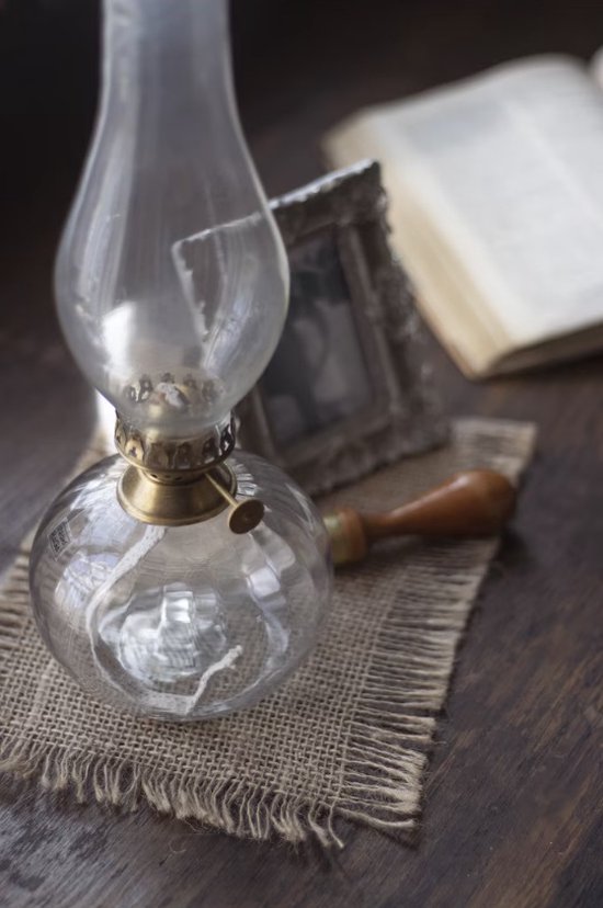 Strömshaga glazen olielamp Elisabeth met messing brander 28cm x Ø11cm van Merkloos