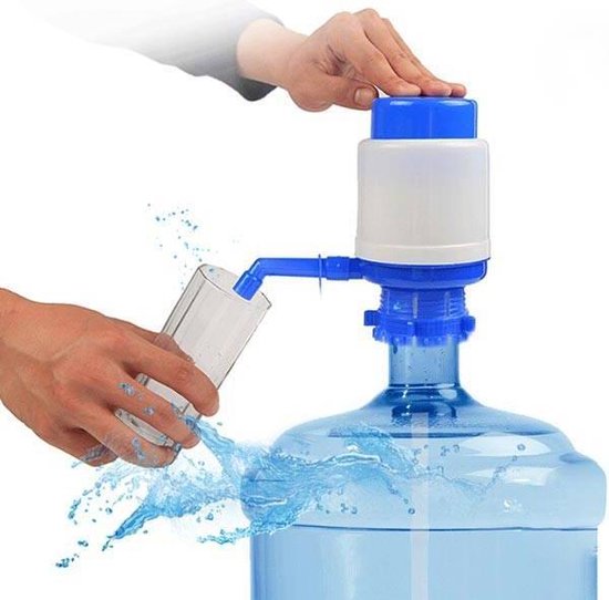 Universele water pomp voor waterflessen - Water dispenser - Waterpompje - Voor camper / camping / boot van MOA