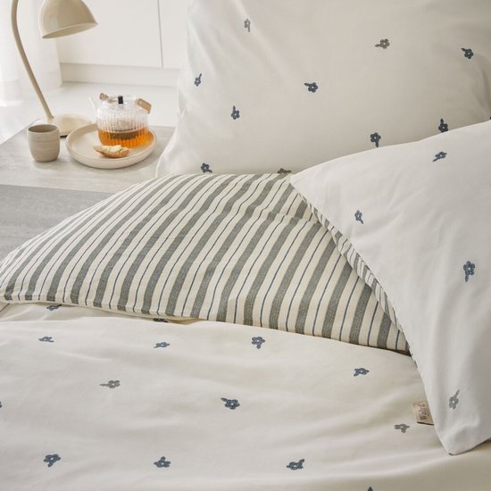 Walra Dekbedovertrek Remade Blossom Lines - 240x220 - 100% katoen - Off White / Groen van Walra