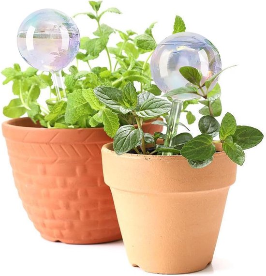 Waterdispenser voor planten, glazen waterbollen als cadeau, plantenwatergeefvakantie, plantendruppelaar, zelfwatergevend apparaat voor binnen- en buitenplanten (pakket van 2) van Laelr